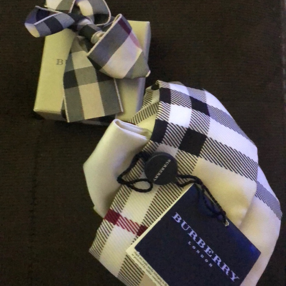 Burberry scarf